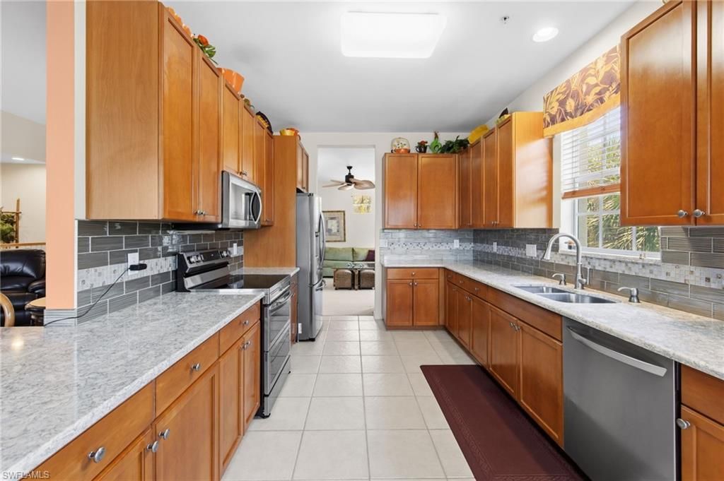 7090 Bay Woods Lake Ct, Unit 201, Fort Myers, FL 33908 Photo