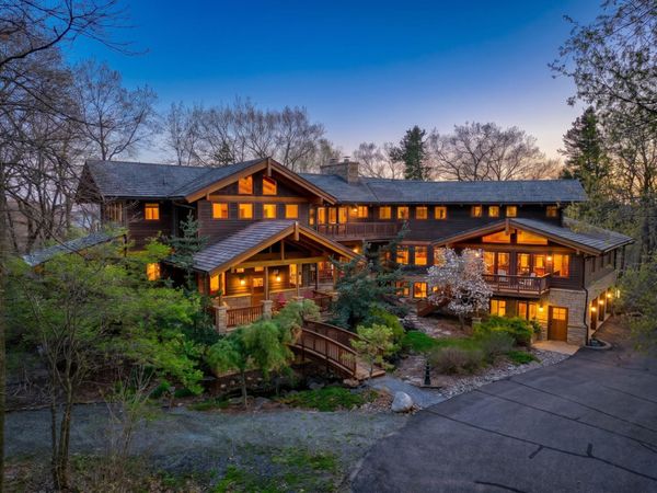 18070 Olinda Trail N, Marine On Saint Croix, MN 55047
