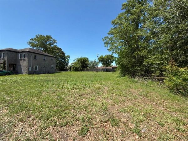 8012 LEHIGH Street, New Orleans, LA 70127