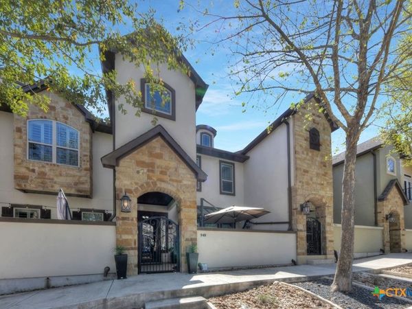949 N Academy Avenue, New Braunfels, TX 78130