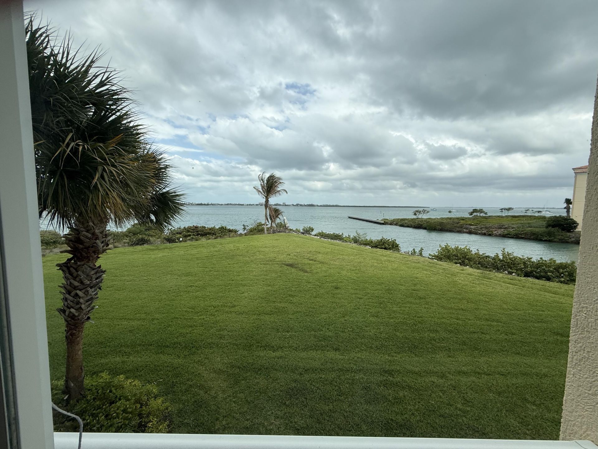 4 Harbour Isle Drive E, Unit 204, Fort Pierce, FL 34949 Photo