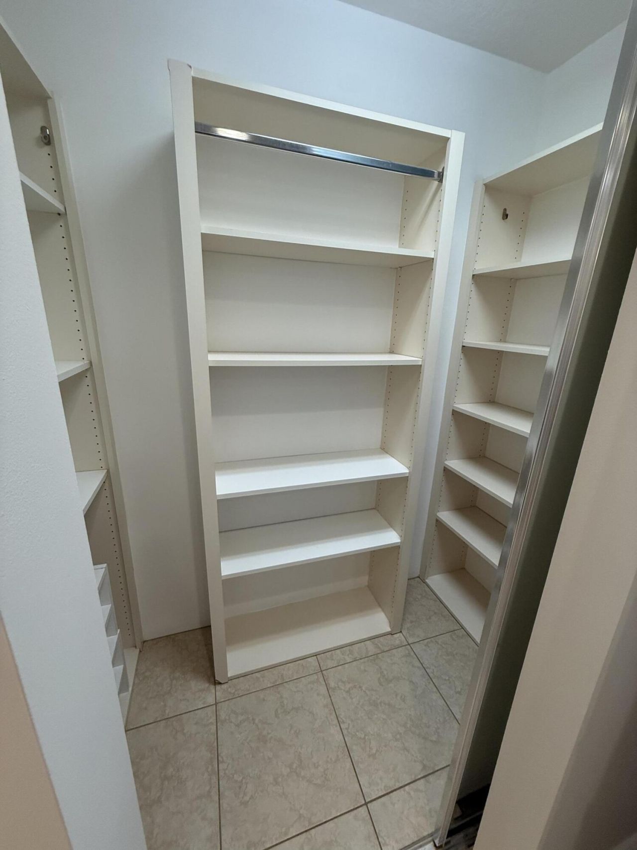 4 Harbour Isle Drive E, Unit 204, Fort Pierce, FL 34949 Photo