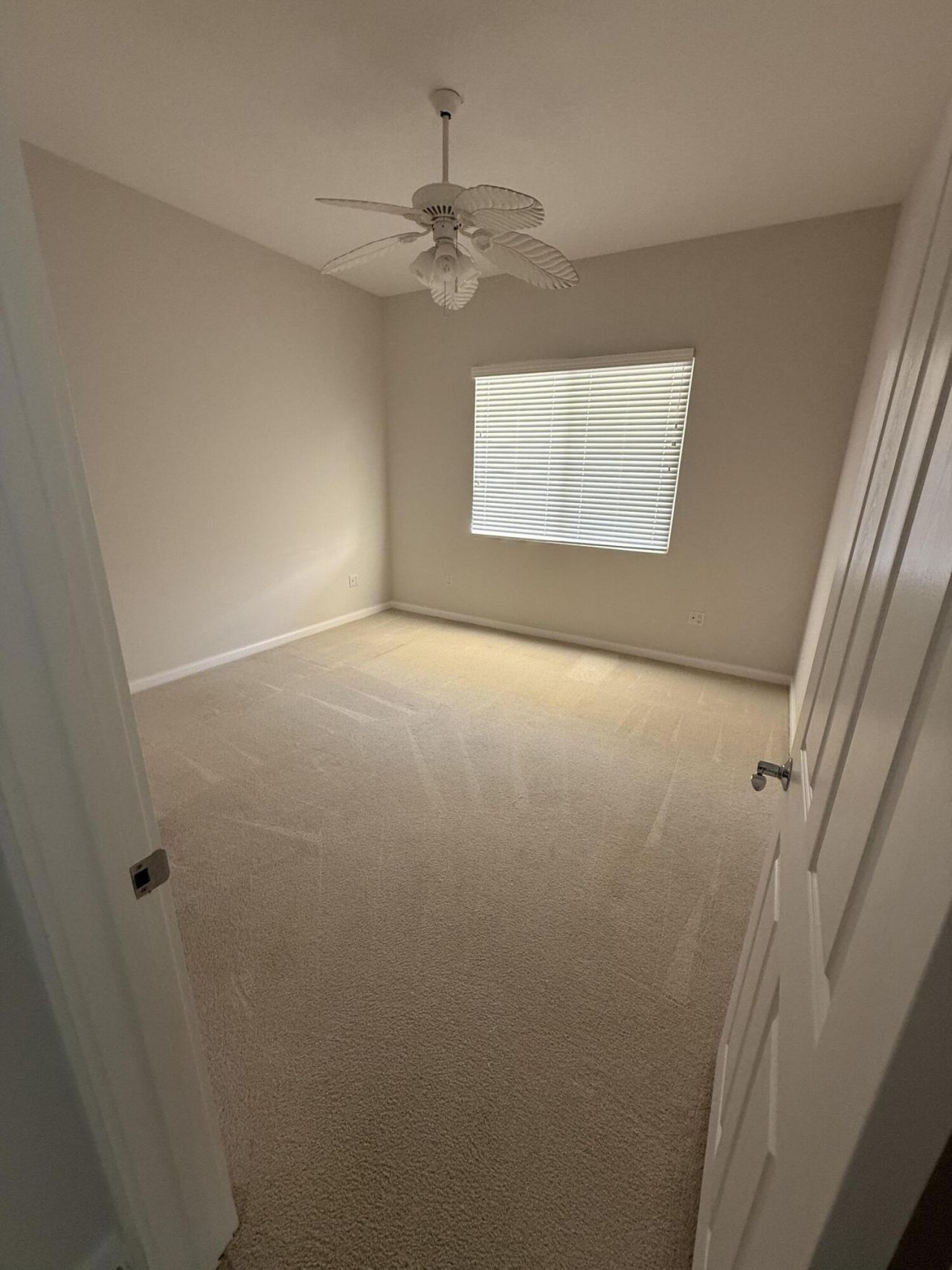 4 Harbour Isle Drive E, Unit 204, Fort Pierce, FL 34949 Photo
