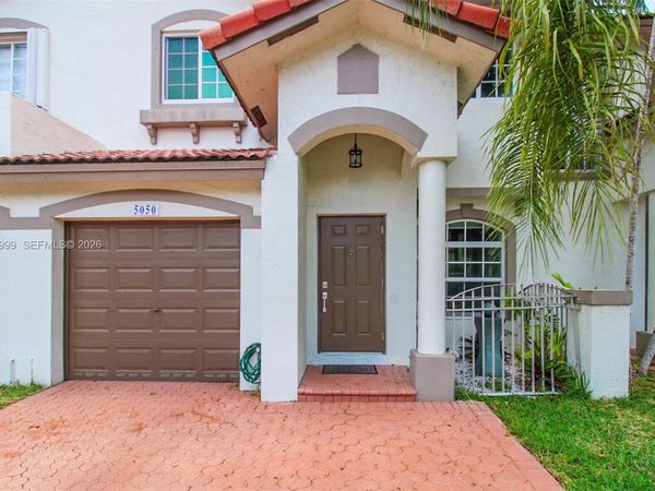 5050 NW 116th Ct, Doral, FL 33178