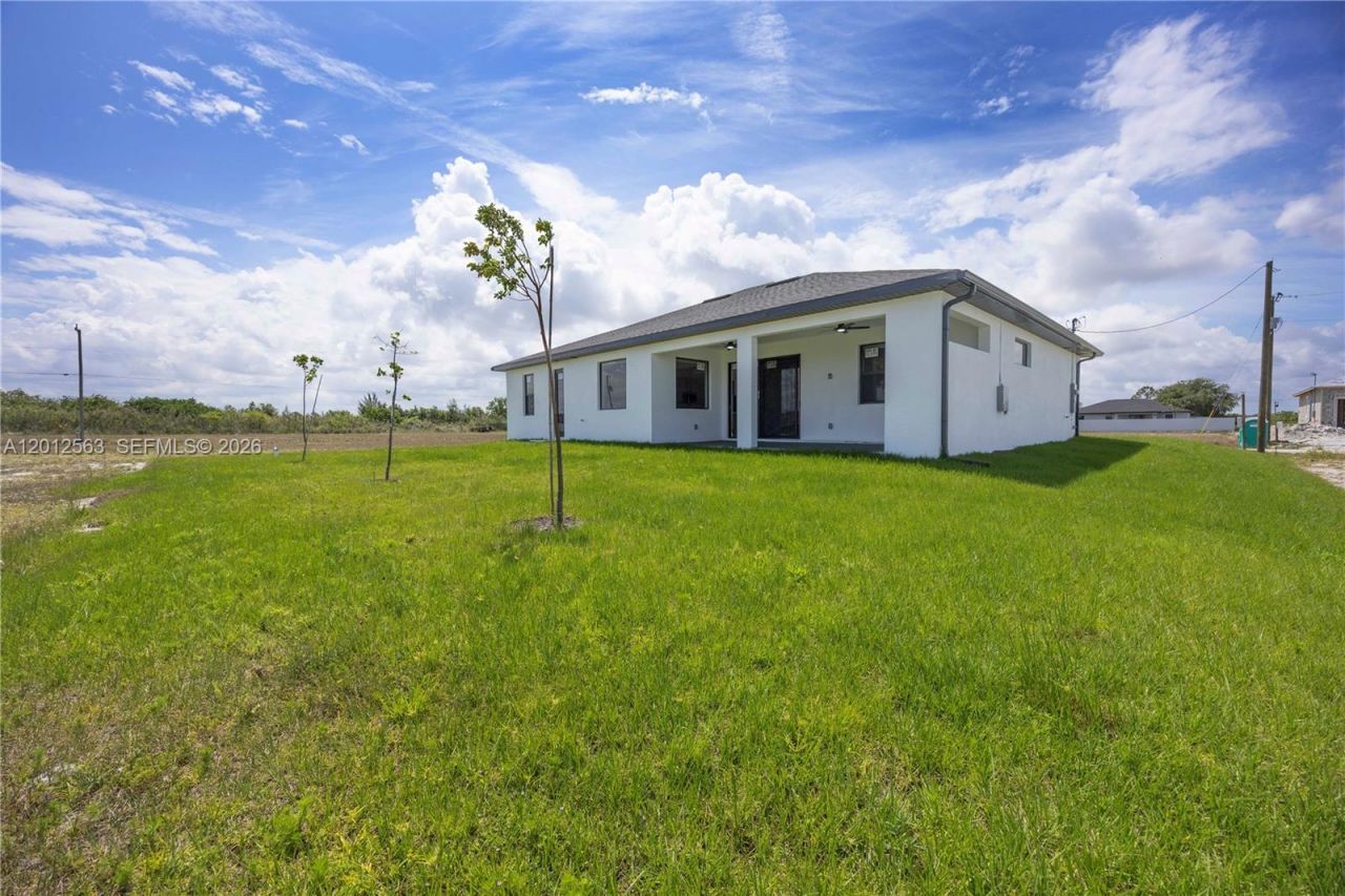 3605 NW 38th Ln , Cape Coral, FL 33399 Photo