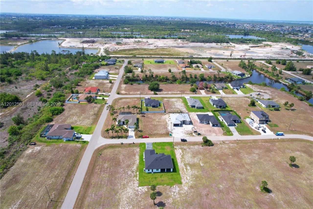 3605 NW 38th Ln , Cape Coral, FL 33399 Photo