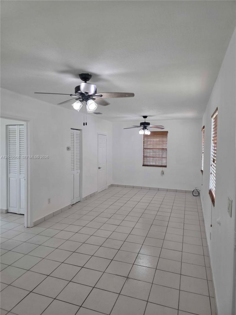 2735 NW 28th St, Unit 2735, Miami, FL 33142 Photo