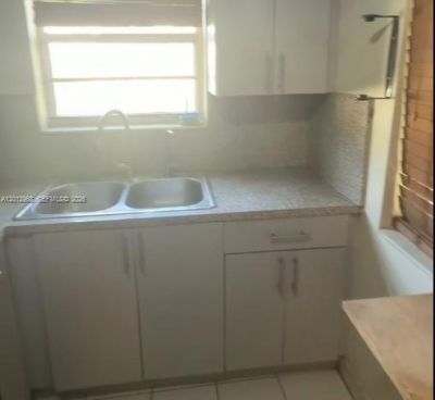 2735 NW 28th St, Unit 2735, Miami, FL 33142 Photo
