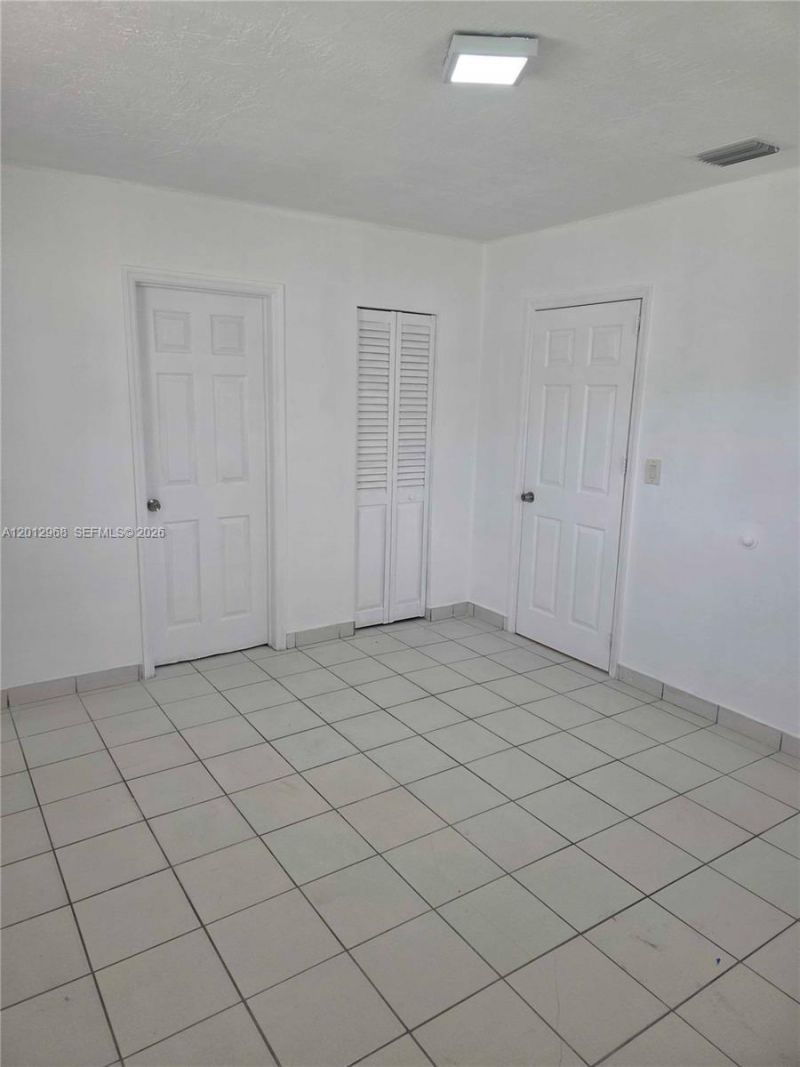 2735 NW 28th St, Unit 2735, Miami, FL 33142 Photo