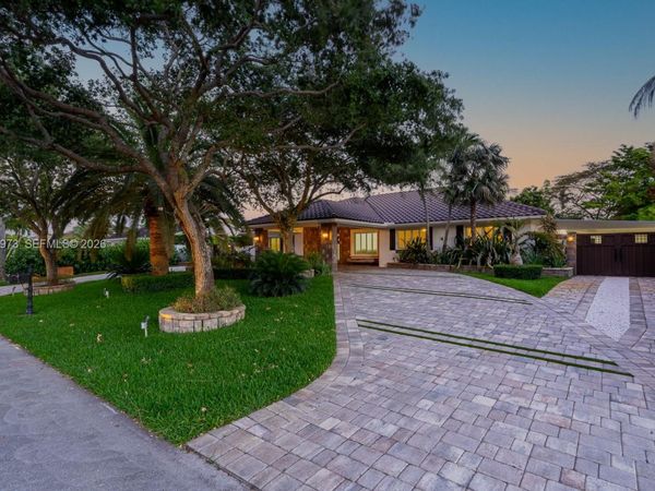 10570 SW 56th Ter , Miami, FL 33173