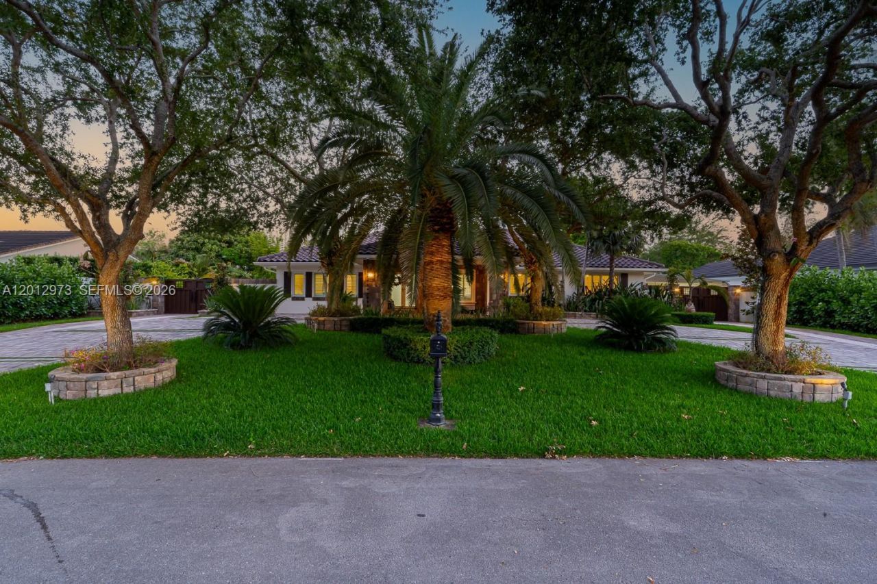 10570 SW 56th Ter, Miami, FL 33173 Photo