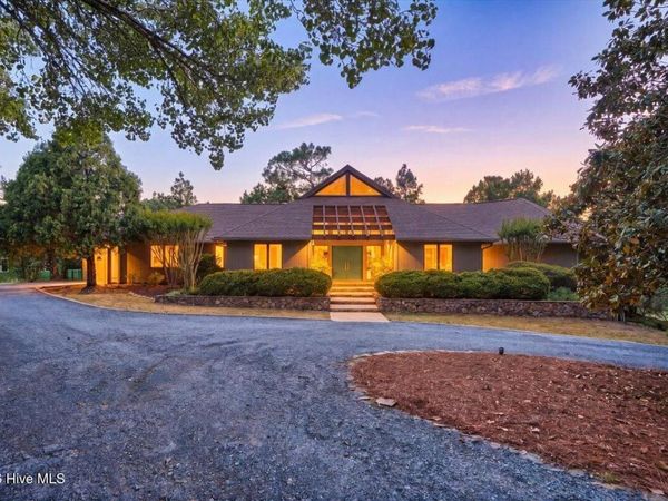 18 Lochdon Court, Pinehurst, NC 28374