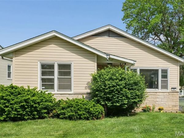 630 Bell Avenue, Webster Groves, MO 63119