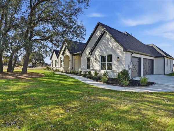104 Trace Drive, Weatherford, TX 76087