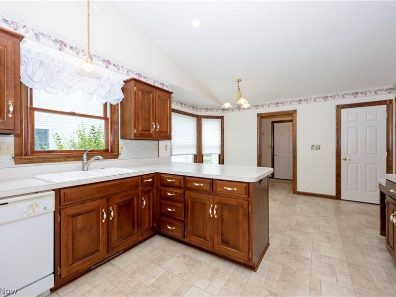 738 Danberry Drive, Wooster, OH 44691 Photo 2