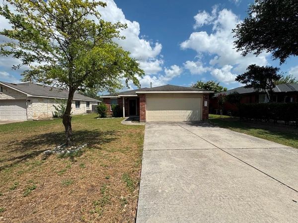 113 Salado DR, Kyle, TX 78640