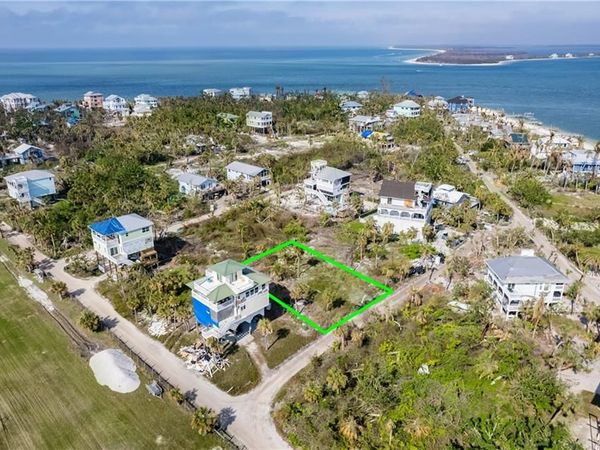 200 Gold Finch DR, CAPTIVA, FL 33924