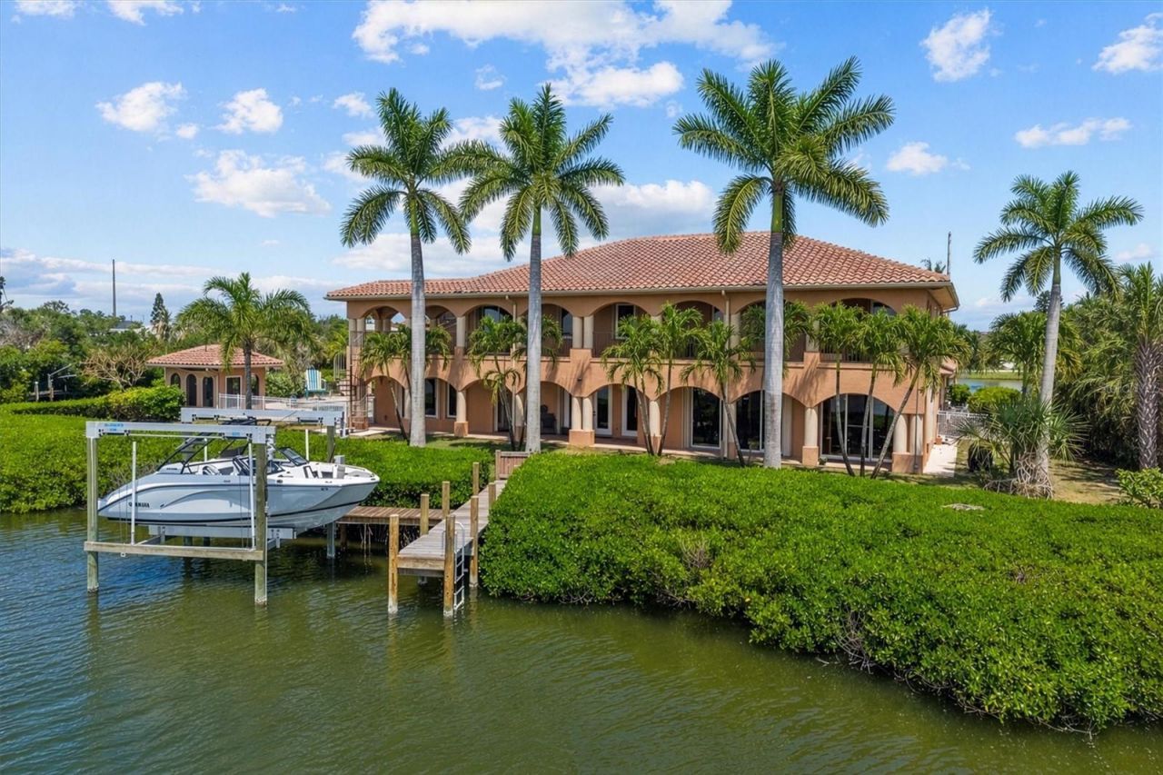 7 Cove View Court, Cocoa Beach, FL 32931 Photo