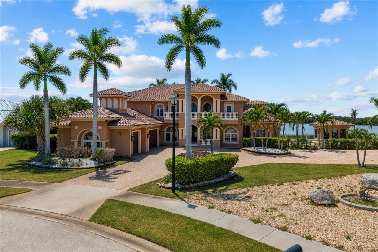 7 Cove View Court, Cocoa Beach, FL 32931 Photo