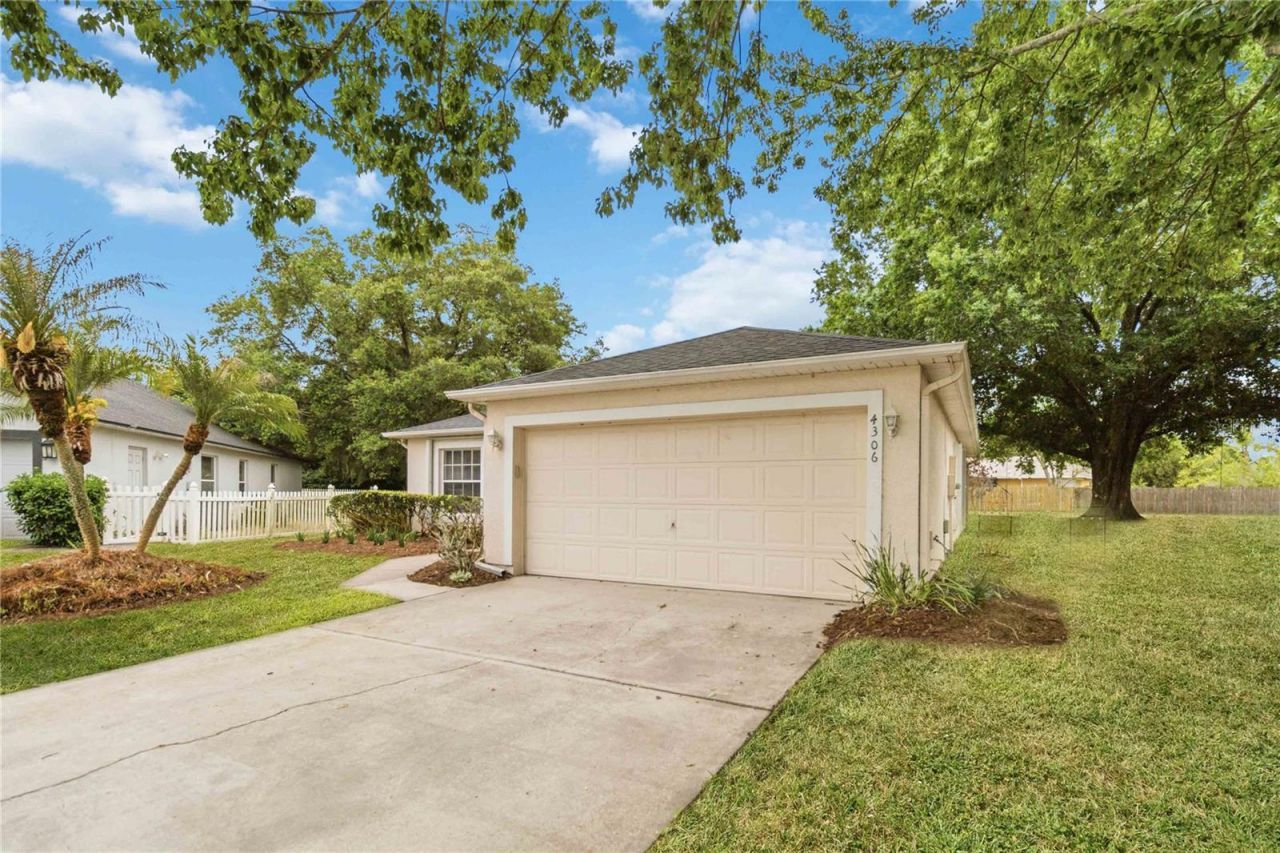 4306 Pebblestone Court, Orlando, FL 32826 Photo