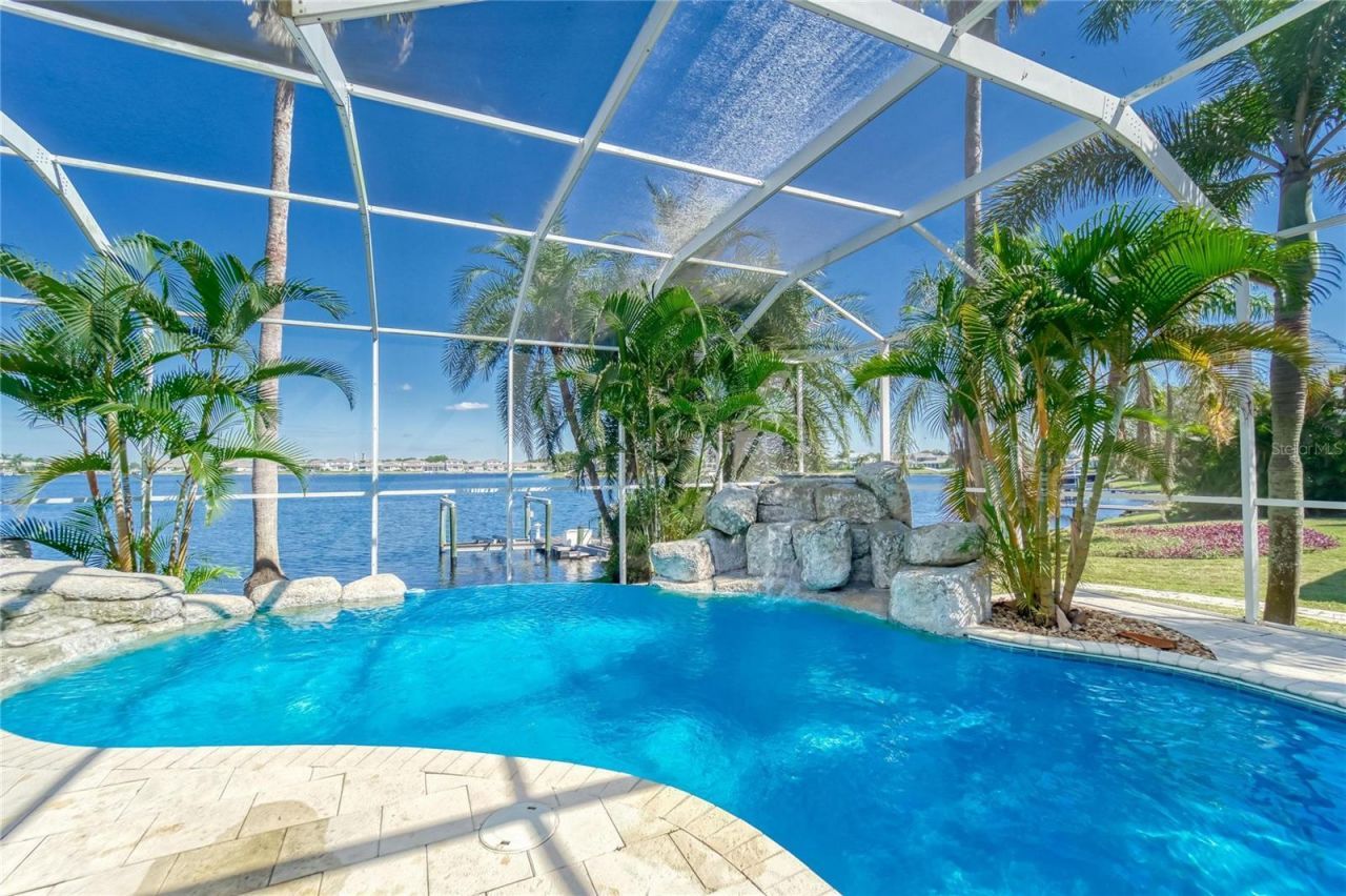 5225 Brighton Shore Drive, Apollo Beach, FL 33572 Photo