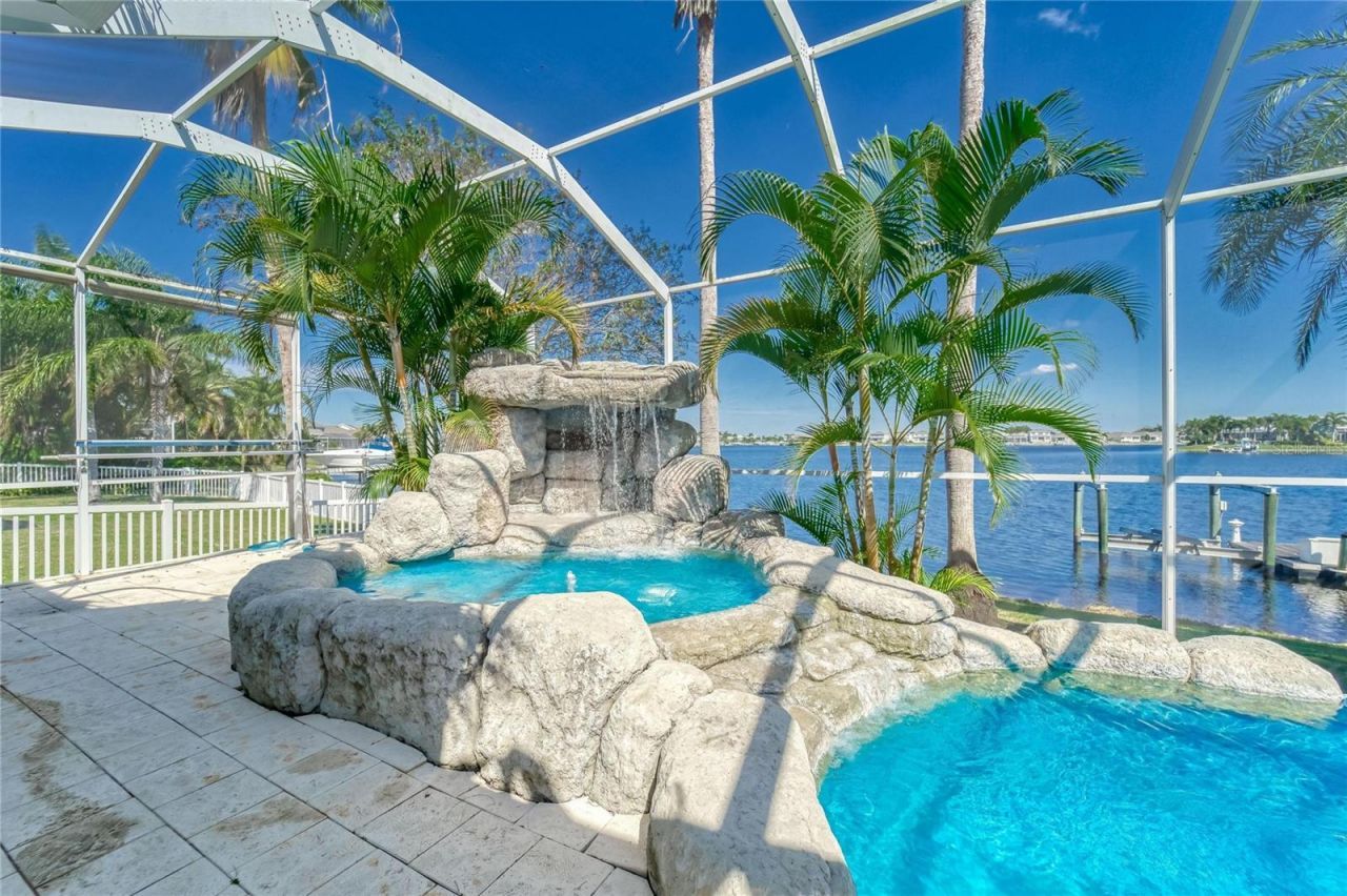 5225 Brighton Shore Drive, Apollo Beach, FL 33572 Photo