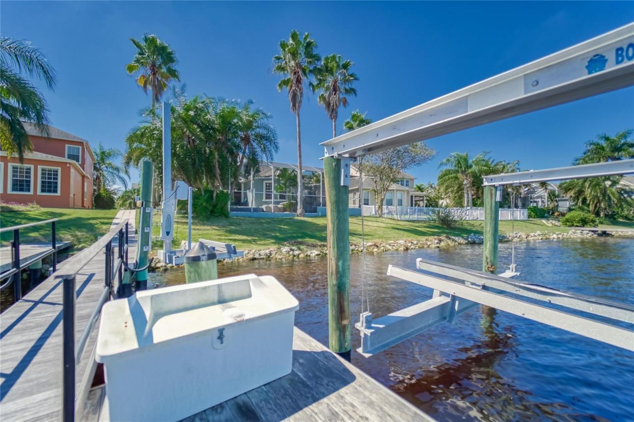 5225 Brighton Shore Drive, Apollo Beach, FL 33572 Photo