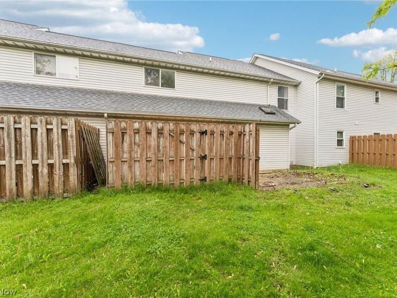 23208 Bennington Hamlet Circle, Euclid, OH 44123 Photo 29