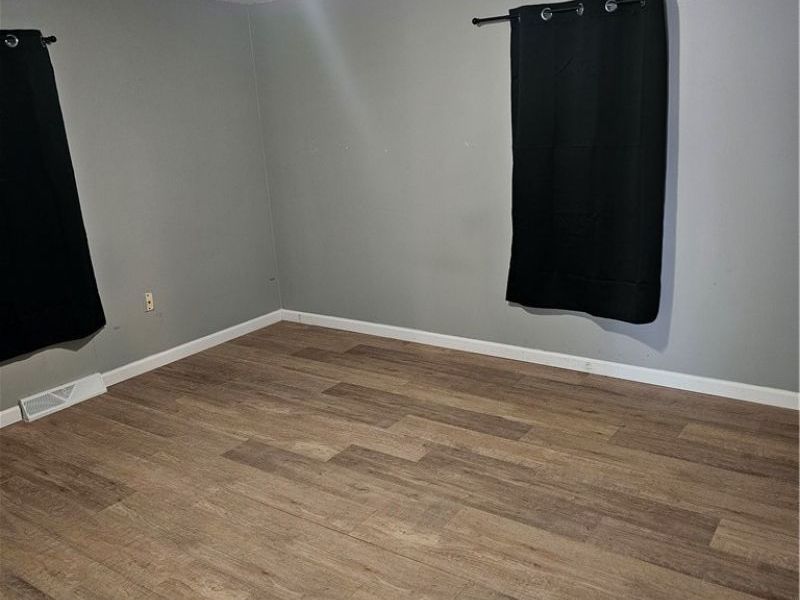 1424 4th Street, Lakemore, OH 44250 Photo 9