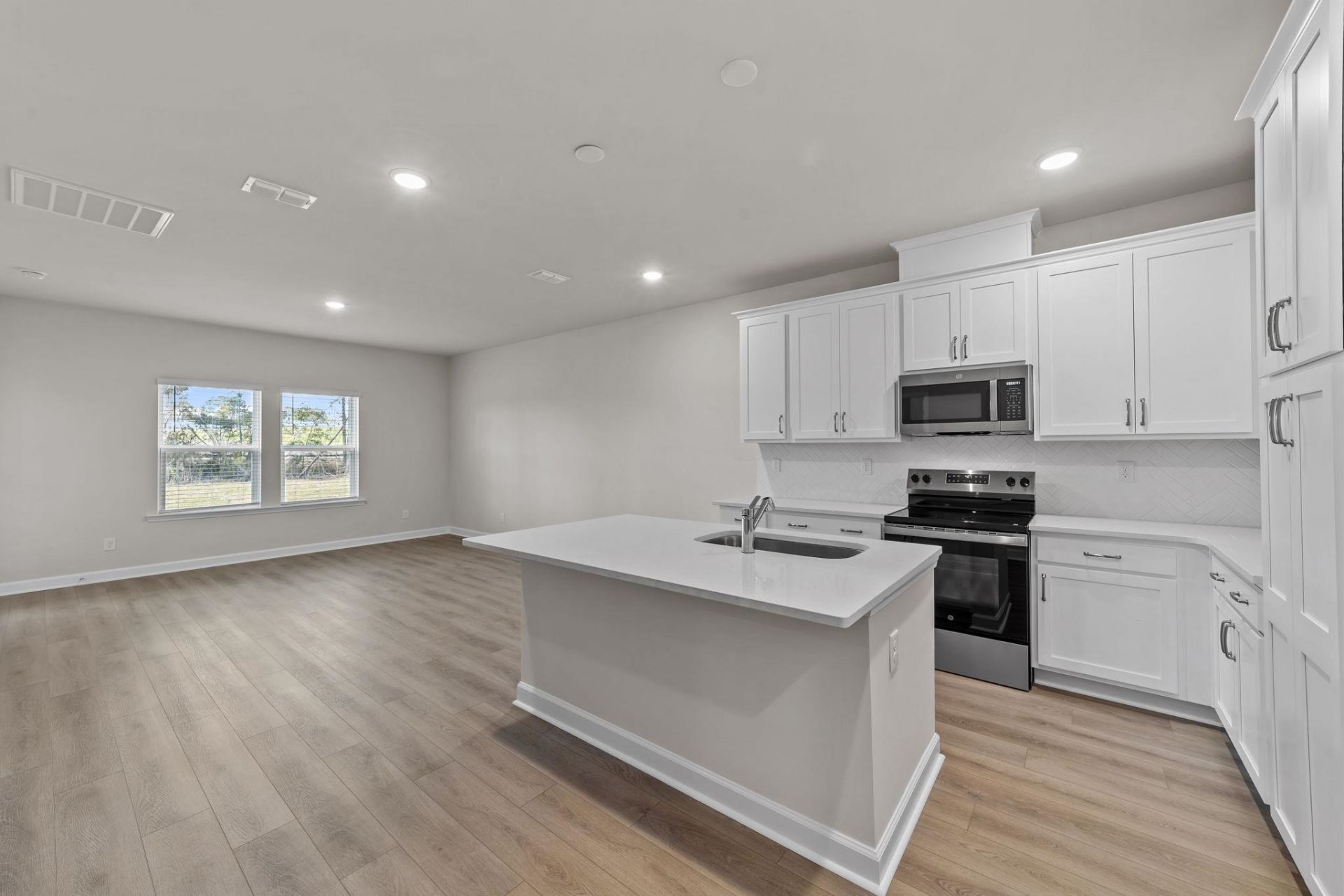 706 Ebb Tide Rd. Photo 5