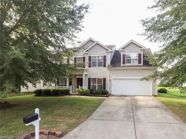 3712 Pemberton Way , High Point, NC 27265