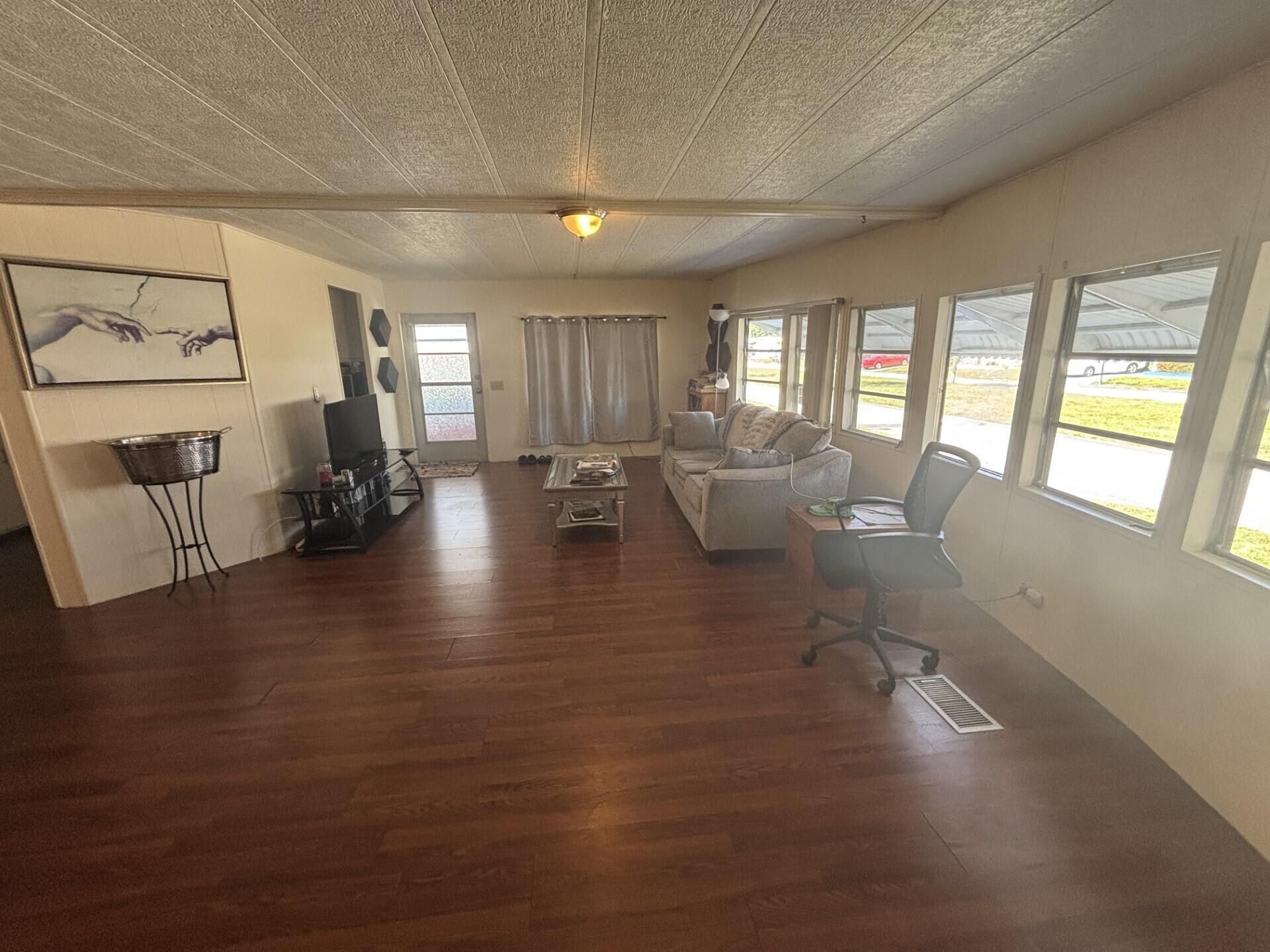 6445 Cypress Lane, Atlantis, FL 33462 Photo