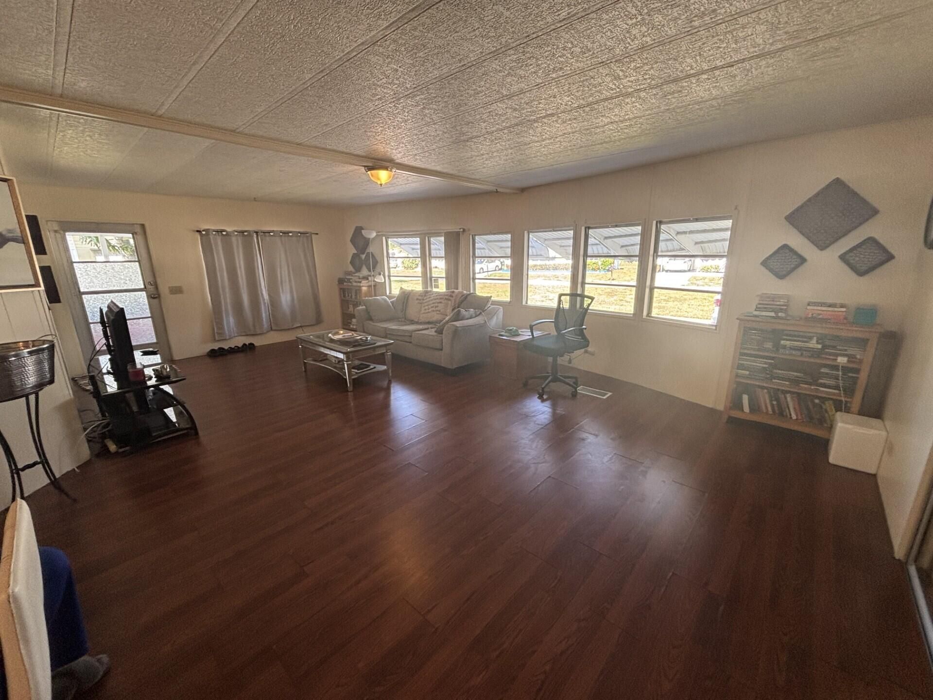 6445 Cypress Lane, Atlantis, FL 33462 Photo