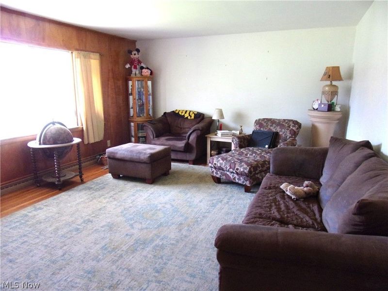 687 E Catawba Avenue, Akron, OH 44306 Photo 4