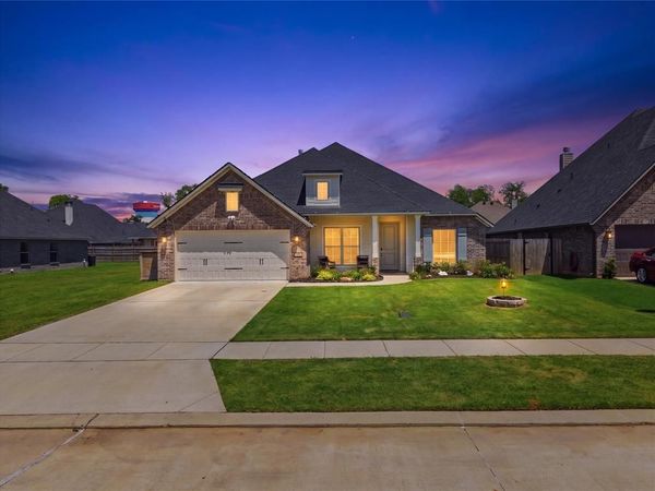 107 D'Arbonne Street , Bossier City, LA 71112