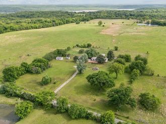 1429 W 640 Chouteau, OK 74337