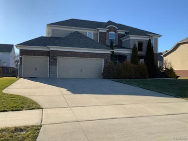 2064 Gunnison Street, Orion Twp, MI 48360