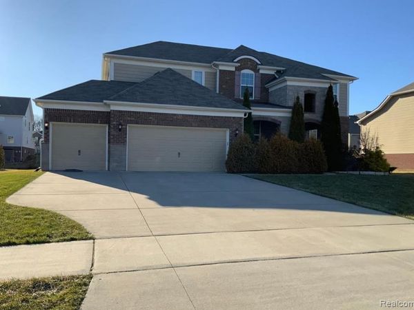 2064 Gunnison Street, Orion Twp, MI 48360