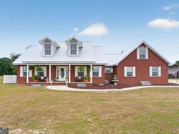 142 Lloyd Drive, Jesup, GA 31545