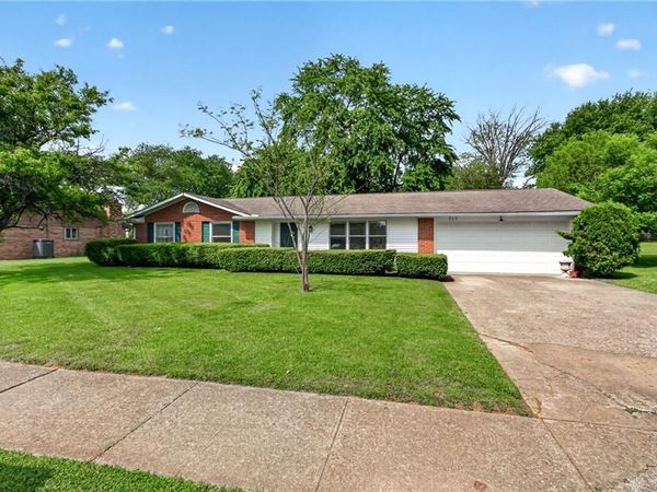 717 Robindale Drive, Waynesville, OH 45068