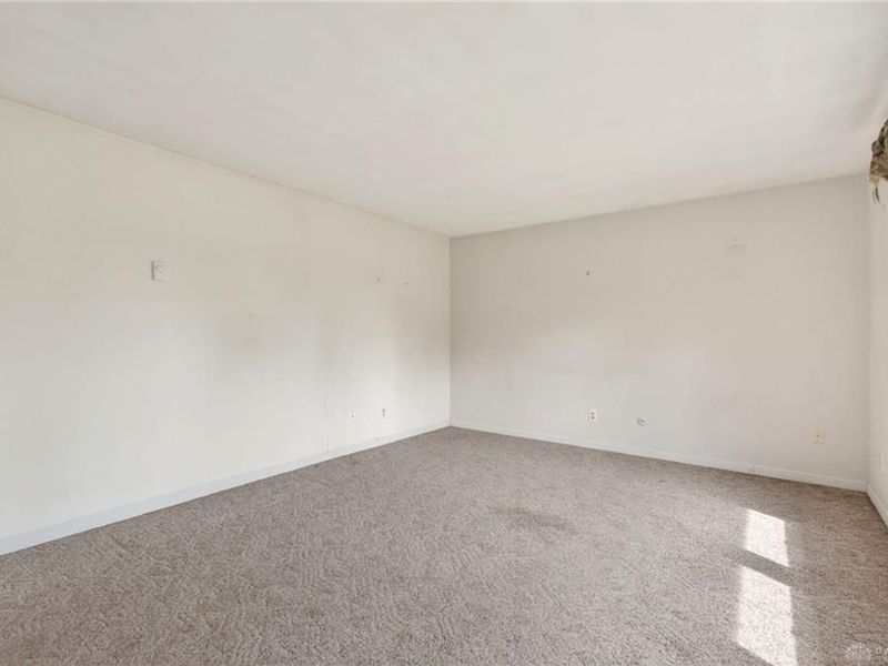 717 Robindale Drive, Waynesville, OH 45068 Photo 6
