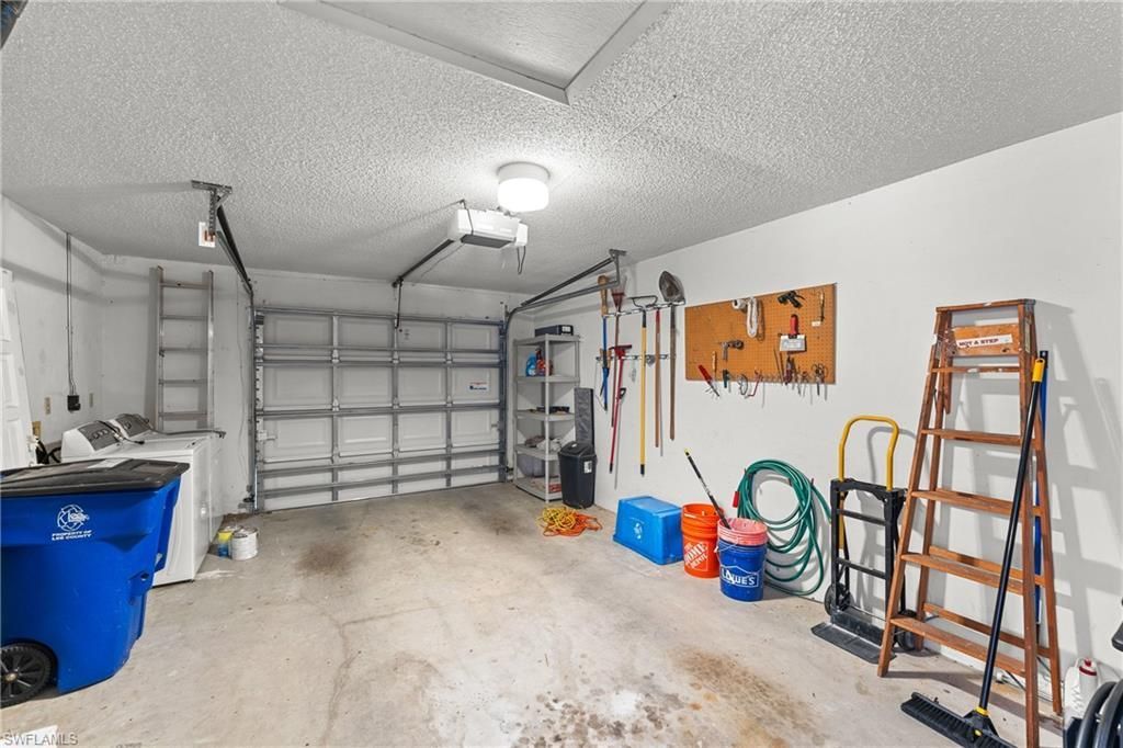 9712 Maplecrest Cir , Lehigh Acres, FL 33936 Photo