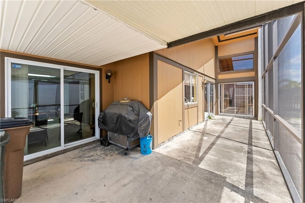 9712 Maplecrest Cir , Lehigh Acres, FL 33936 Photo