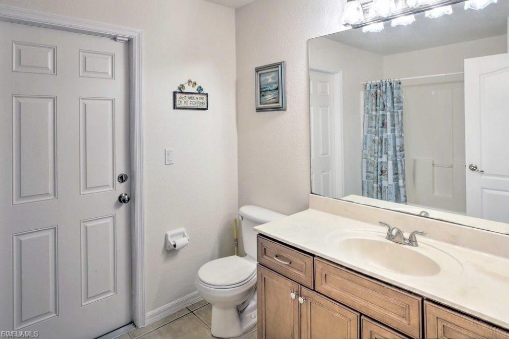 3223 SE Santa Barbara Pl, Cape Coral, FL 33904 Photo