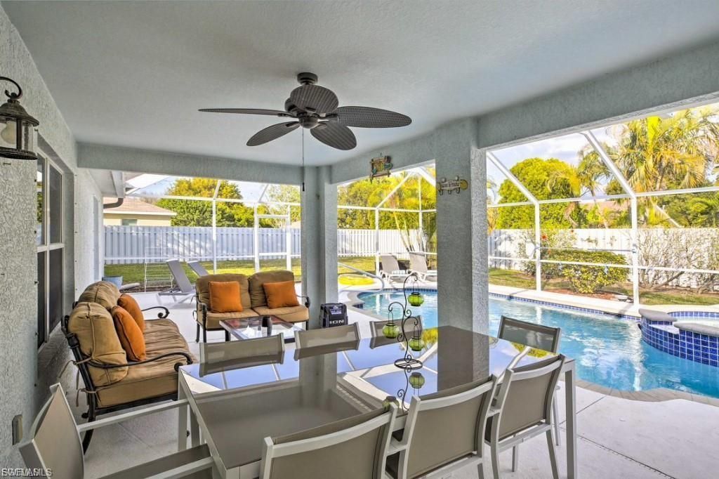 3223 SE Santa Barbara Pl, Cape Coral, FL 33904 Photo
