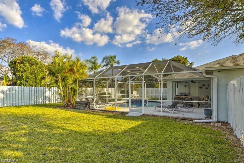 3223 SE Santa Barbara Pl, Cape Coral, FL 33904 Photo