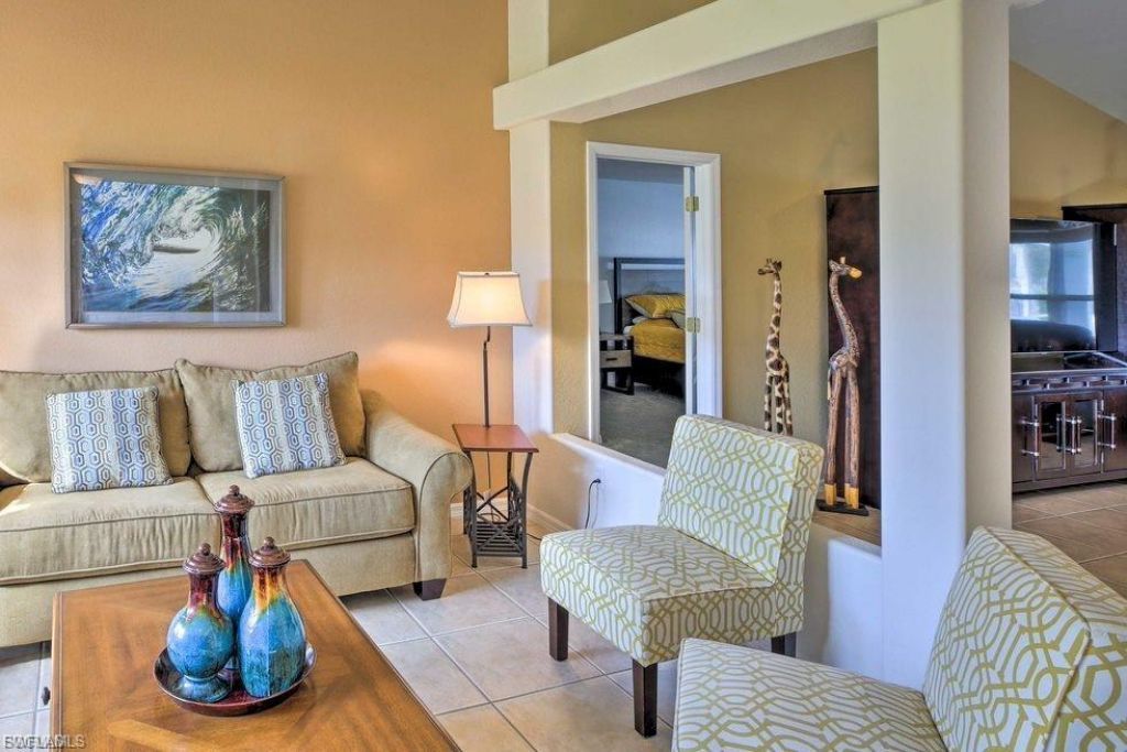 3223 SE Santa Barbara Pl, Cape Coral, FL 33904 Photo