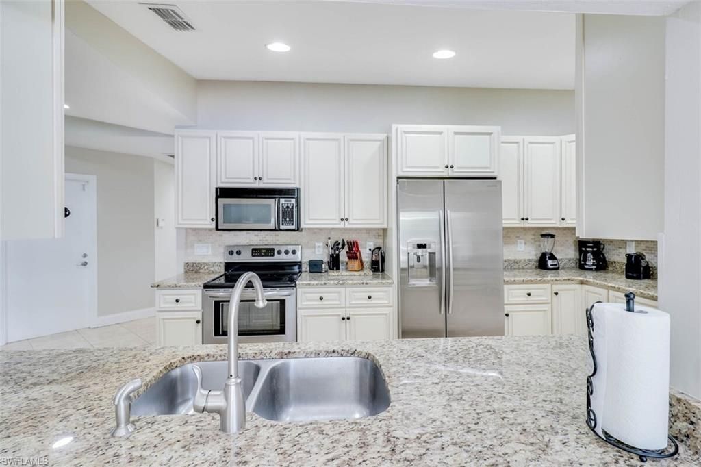 2518 SE 19th Ave, Cape Coral, FL 33904 Photo