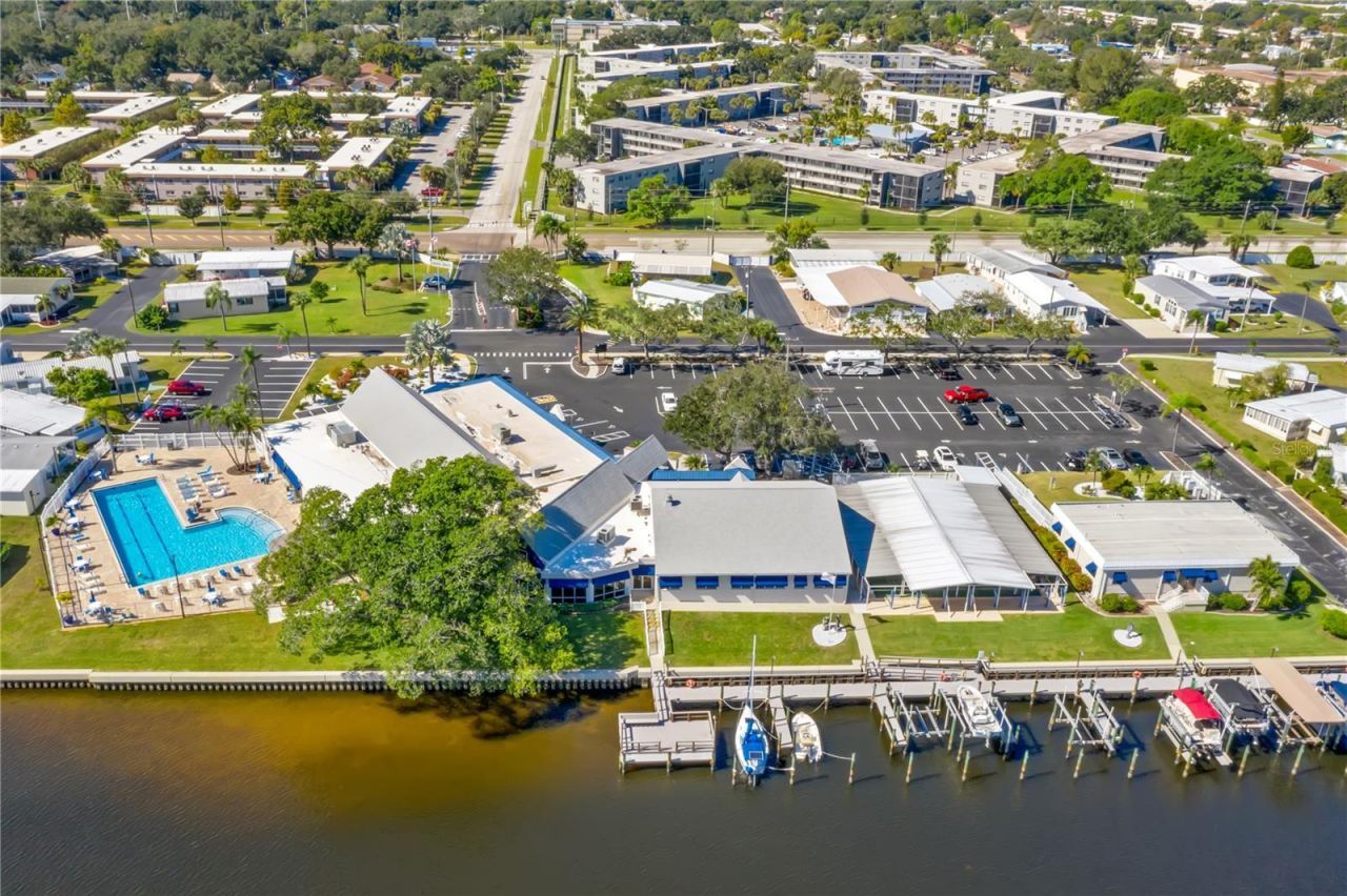 6806 Mount Quincy Drive Ne, Unit 361, Saint Petersburg, FL 33702 Photo