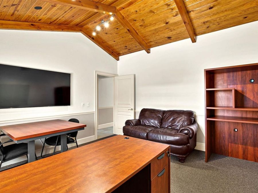 Property Image 37